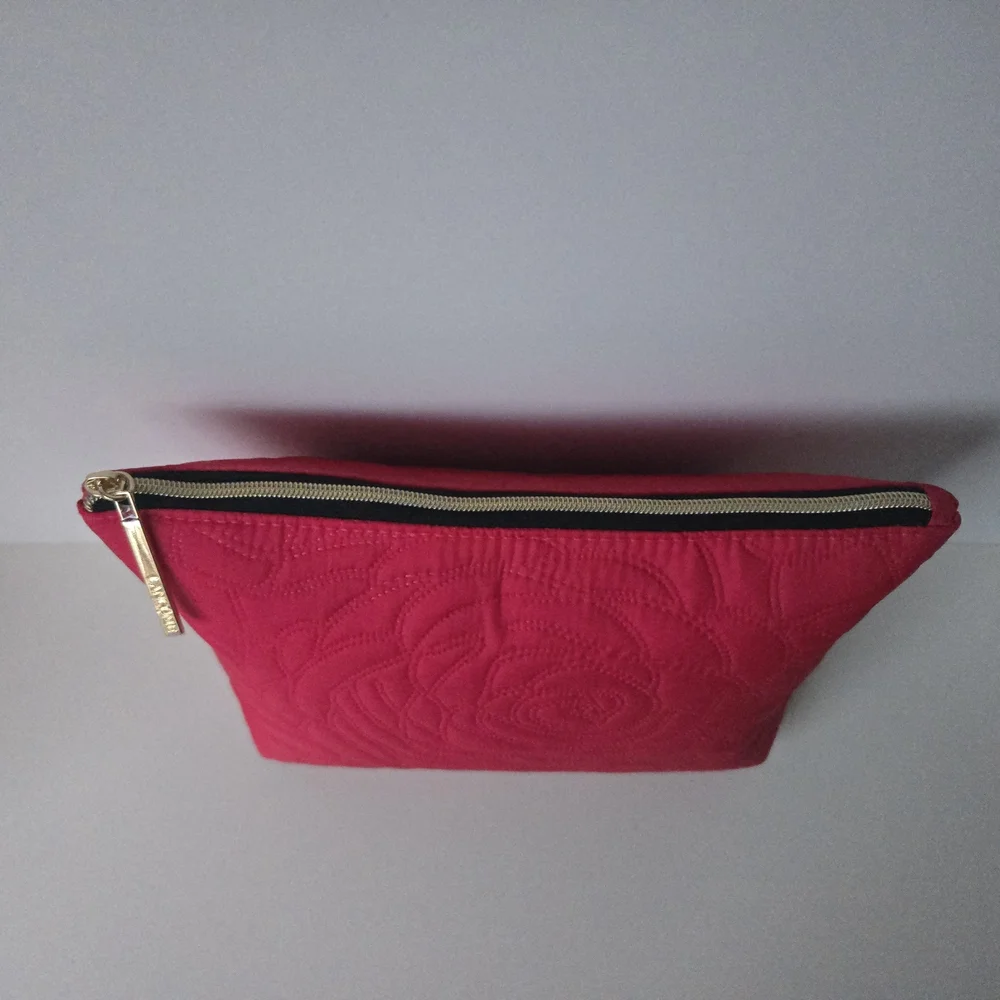 Stunning Lancôme Quilted Fuchsia Rose Makeup Bag